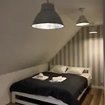 Dom Tkacki Gościnne Jacuzzi W Ogrodzie Kudowa-zdrój Apartament
