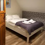 Dom Tkacki Pokoje Goscinne Jacuzzi W Ogrodzie Kudowa-Zdroj *