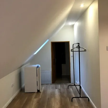 Apartamento Dom Tkacki Pokoje Gościnne Jacuzzi w Ogrodzie Kudowa-Zdrój *