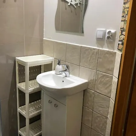 Dom Tkacki Pokoje Gościnne Jacuzzi w Ogrodzie Kudowa-Zdrój Apartamento *