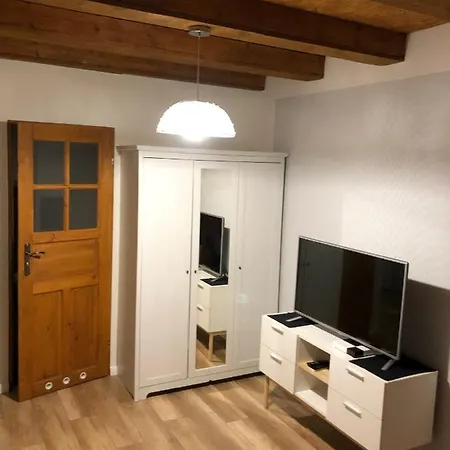 Dom Tkacki Pokoje Gościnne Jacuzzi w Ogrodzie Kudowa-Zdrój Apartamento Kudowa-Zdrój