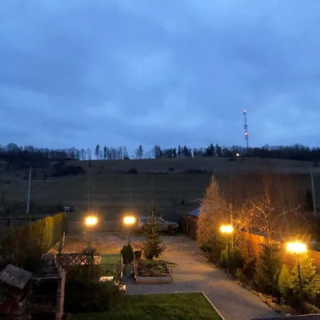 アパート Dom Tkacki Pokoje Goscinne Jacuzzi W Ogrodzie Kudowa-Zdroj