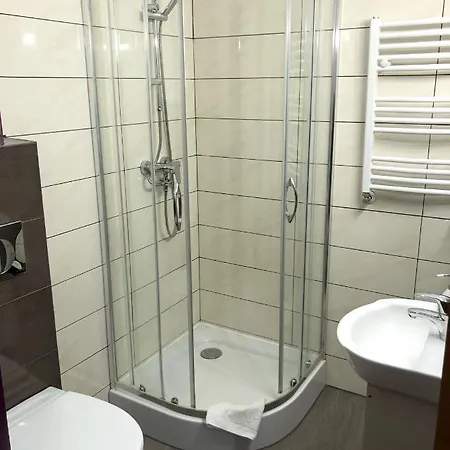 Apartamento Dom Tkacki Pokoje Gościnne Jacuzzi w Ogrodzie Kudowa-Zdrój *