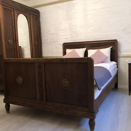 Dom Tkacki - - - Jacuzzi 库多瓦-兹德鲁伊