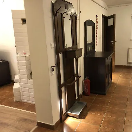 Dom Tkacki - - - Jacuzzi