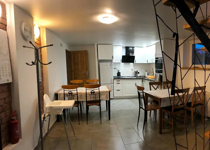 Dom Tkacki Pokoje Goscinne Jacuzzi W Ogrodzie Kudowa-Zdroj Kudowa Zdroj