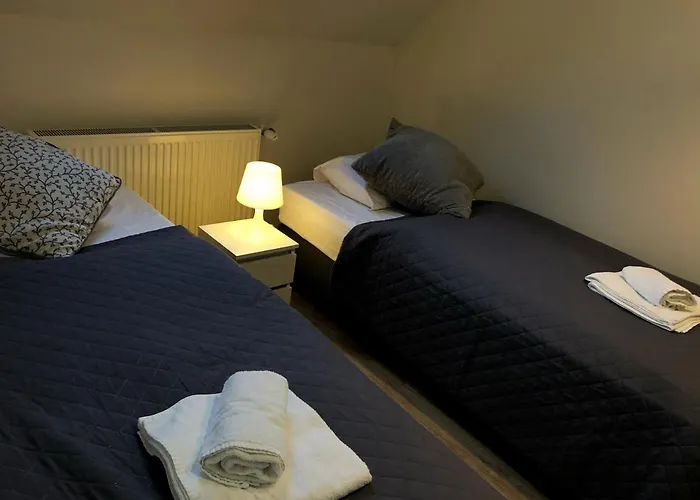 Dom Tkacki Gościnne Jacuzzi W Ogrodzie Kudowa-zdrój Apartament