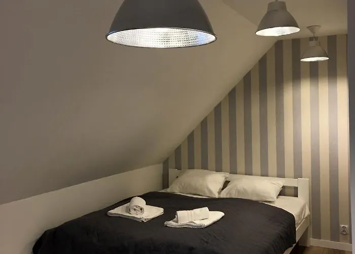 Dom Tkacki Gościnne Jacuzzi W Ogrodzie Kudowa-zdrój Apartament