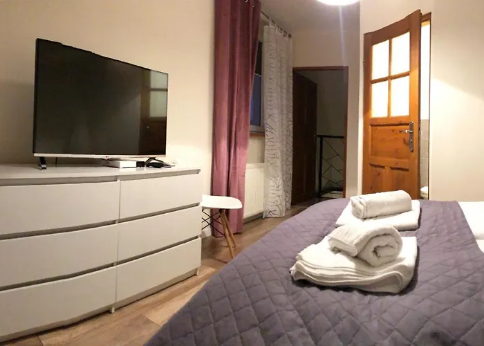 Apartment Dom Tkacki Pokoje Goscinne Jacuzzi W Ogrodzie Kudowa-Zdroj *