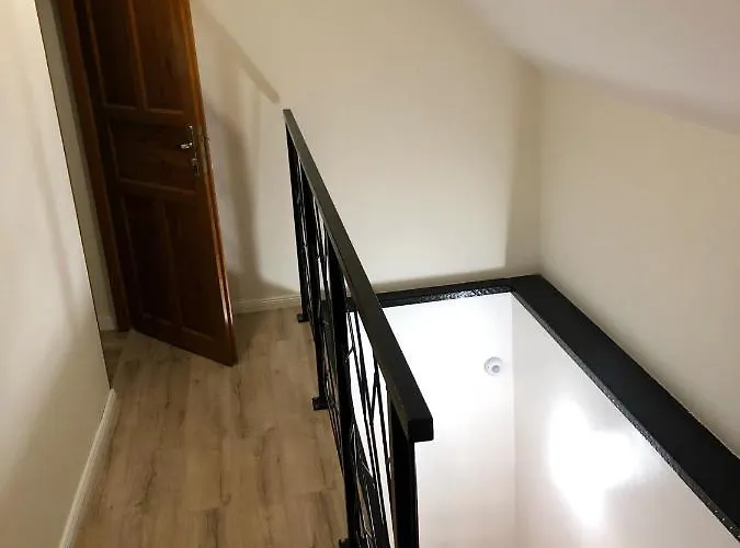 Dom Tkacki Gościnne Jacuzzi W Ogrodzie Kudowa-zdrój Apartament