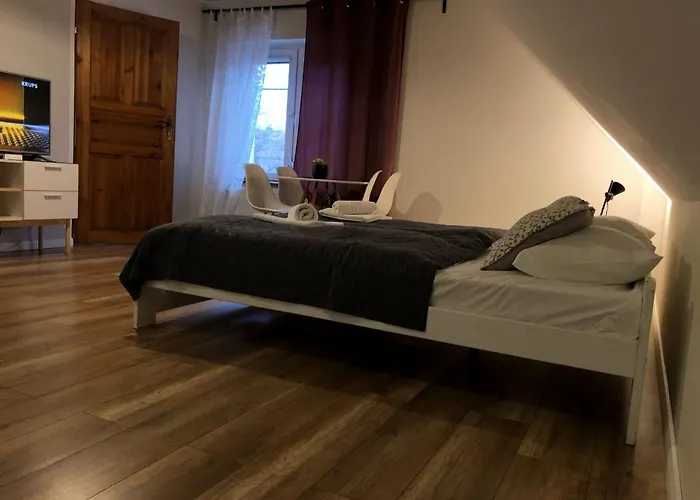 Apartment Dom Tkacki Pokoje Goscinne Jacuzzi W Ogrodzie Kudowa-Zdroj *