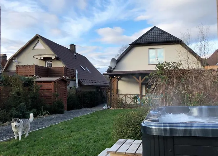 Dom Tkacki Gościnne Jacuzzi W Ogrodzie Kudowa-zdrój Apartament