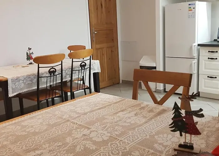 Dom Tkacki Gościnne Jacuzzi W Ogrodzie Kudowa-zdrój